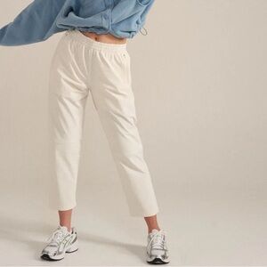 Outdoor Voices RecTrek 26 Pant - Bone Colored - Size XS